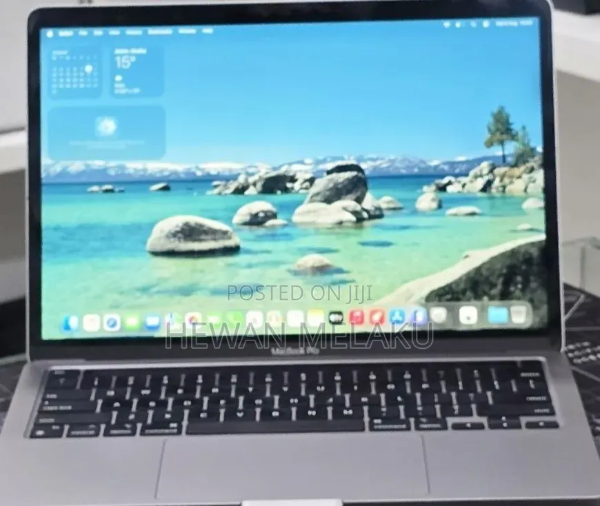 New Laptop Apple MacBook Air 2022 M2 16GB Apple M2 SSD 256GB