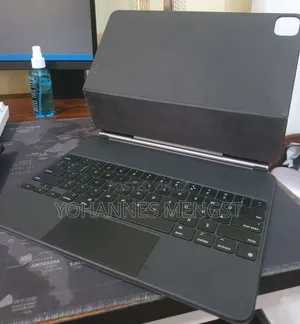 New Laptop Apple MacBook 2017 8GB Apple M2 SSD 512GB