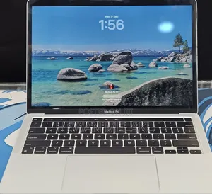 New Laptop Apple MacBook Air 2022 M2 8GB Apple M2 SSD 256GB