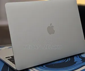 New Laptop Apple MacBook Air 2022 M2 8GB Apple M2 SSD 256GB