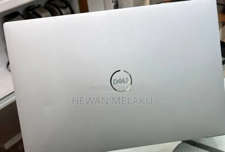 New Laptop Dell XPS 13 16GB Intel Core Ultra 7 SSD 512GB