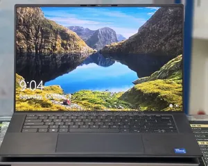 New Laptop Dell Precision 5570 16GB Intel Core i7 SSD 512GB