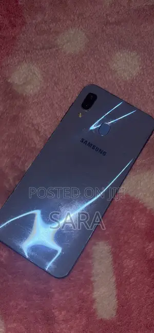 Samsung Galaxy A30 64 GB Blue