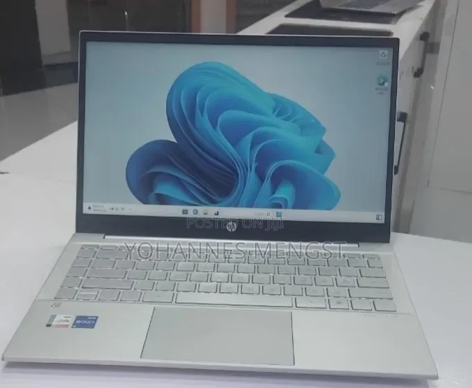 New Laptop HP Pavilion 10 16GB Intel Core i5 SSD 512GB