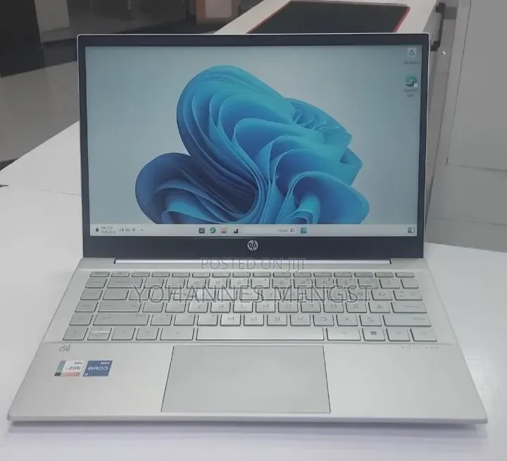New Laptop HP Pavilion 10 16GB Intel Core i5 SSD 512GB