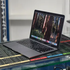 New Laptop Apple MacBook Pro 2020 M1 16GB Apple M1 Pro SSD 256GB