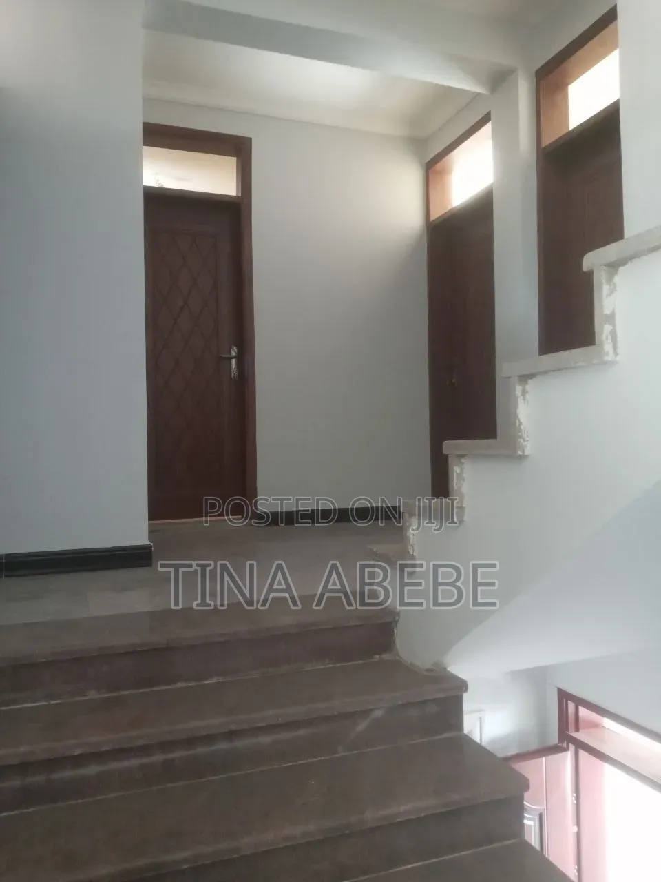 5bdrm House in Akaky Kaliti for sale