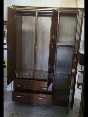Wardrobe,clothet