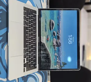 New Laptop Apple MacBook Pro 2022 M2 8GB Apple M2 SSD 256GB