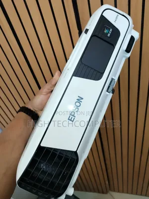 EPSON Projector
Model Name: EB-S31
Has : Bag & Remote 
Hardw