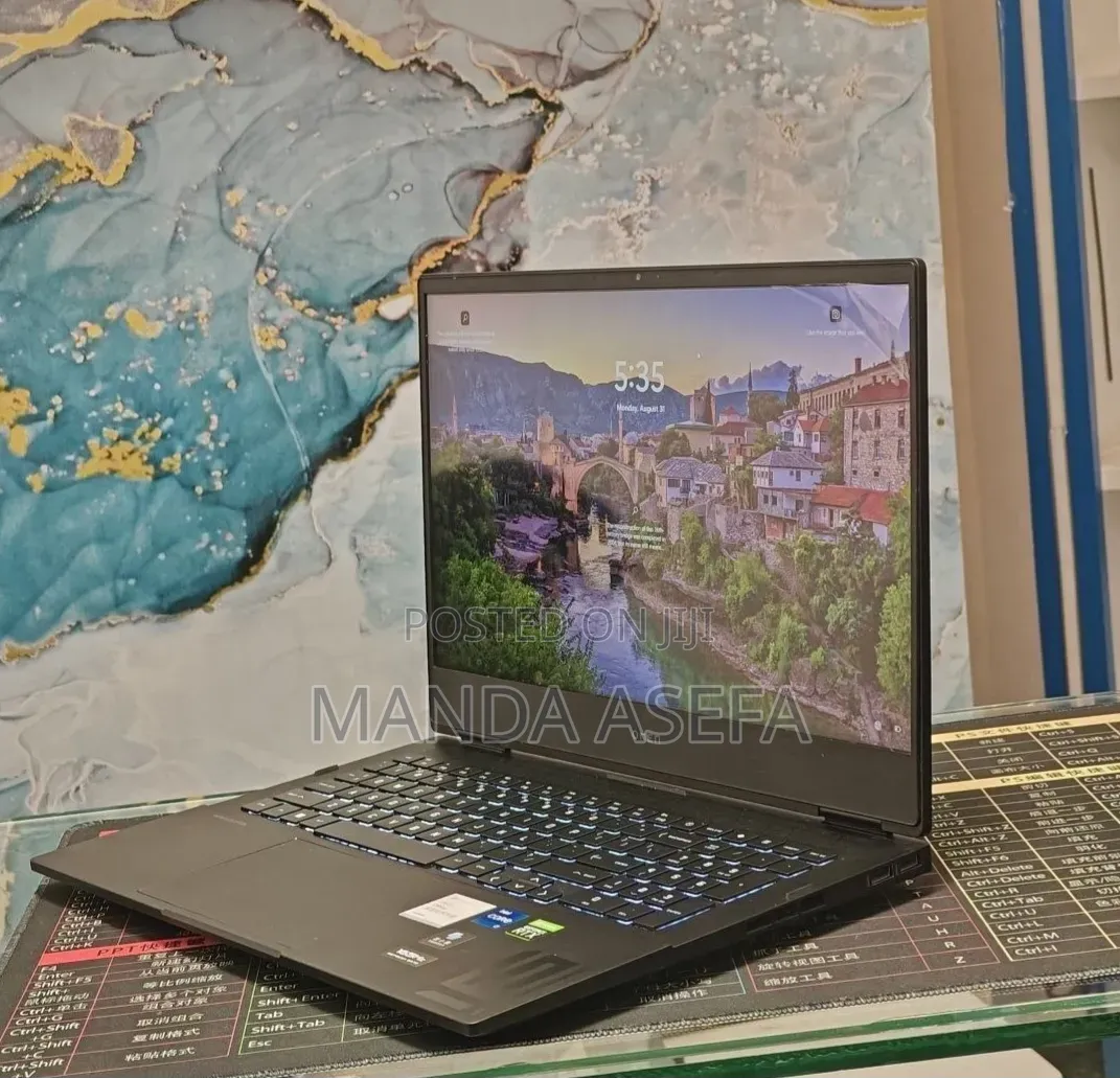 New Laptop HP Omen 16 16GB Intel Core i9 SSD 512GB
