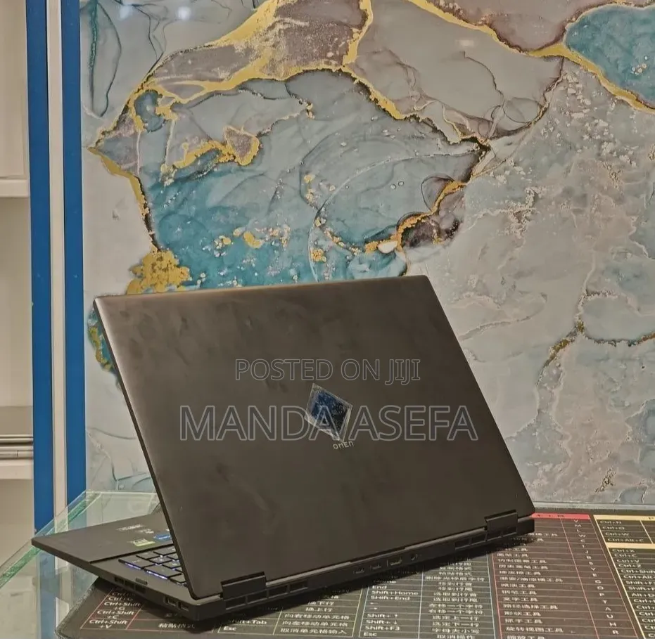 New Laptop HP Omen 16 16GB Intel Core i9 SSD 512GB