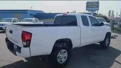Toyota Tacoma 2020 White