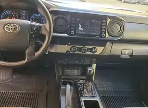 Toyota Tacoma 2020 White
