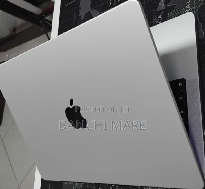 New Laptop Apple MacBook Pro 2024 M4 16GB Apple M4 SSD 512GB