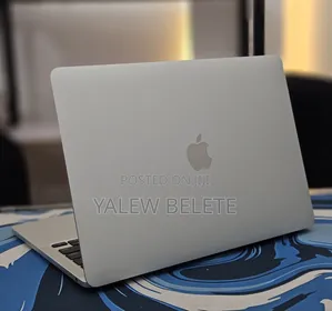 New Laptop Apple MacBook Pro 2022 M2 8GB Apple M2 SSD 256GB