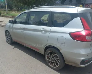 Suzuki Ertiga 2020 Silver