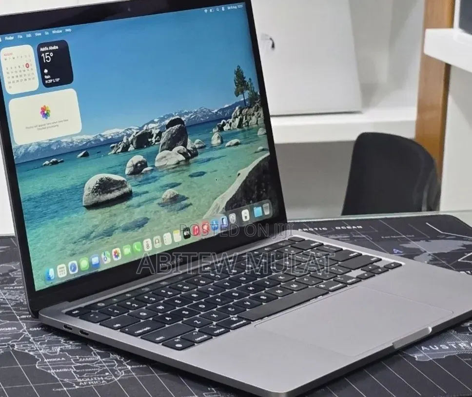 New Laptop Apple MacBook Pro 2022 M2 16GB Apple M2 SSD 256GB