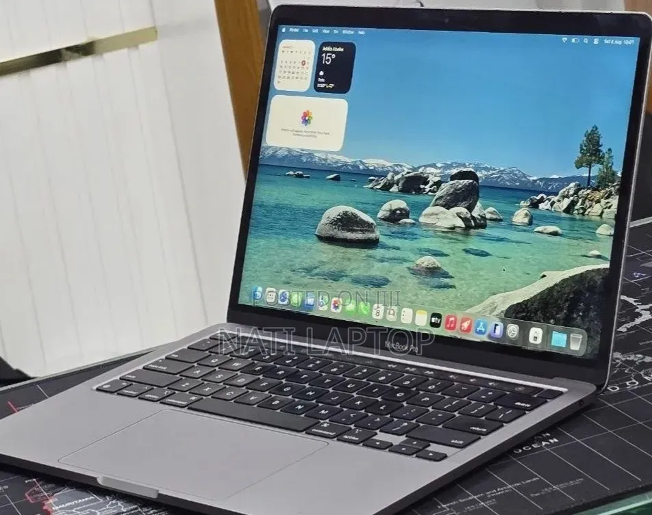 New Laptop Apple MacBook Air 2022 M2 16GB Apple M2 SSD 256GB