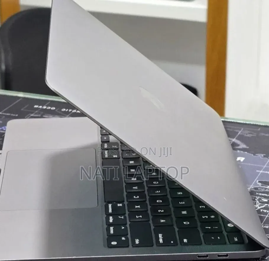 New Laptop Apple MacBook Air 2022 M2 16GB Apple M2 SSD 256GB
