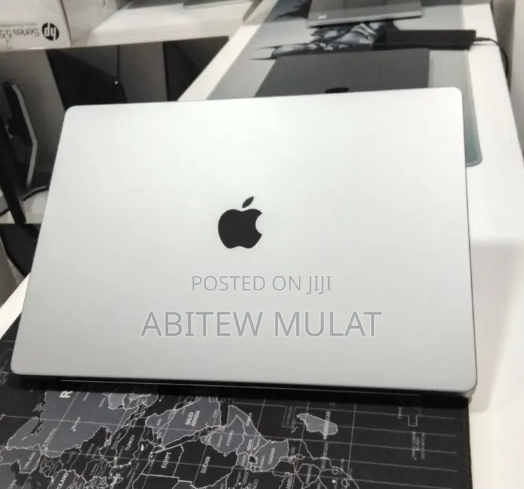 New Laptop Apple MacBook Pro 2024 M4 16GB Apple M4 SSD 512GB