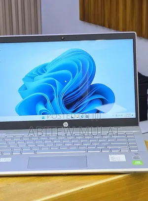 New Laptop HP Pavilion 14 8GB Intel Core i5 SSD 512GB