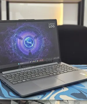 New Laptop Lenovo LOQ 15IRH8 16GB Intel Core i5 SSD 512GB