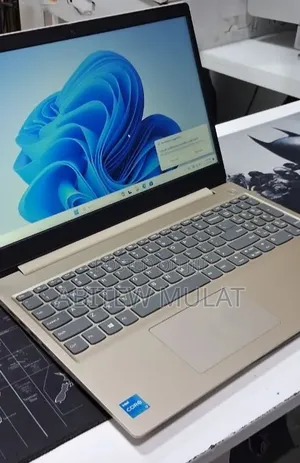 New Laptop Lenovo Ideapad 3 8GB Intel Core i3 SSD 256GB