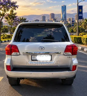 Toyota Land Cruiser 76 Series 2014 Silver