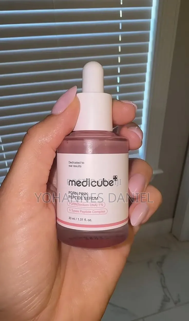 Medicube Pink PDRN Serum 1% Sodium DNA + 6 Peptide Complex