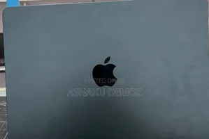 New Laptop Apple MacBook Air 2022 M2 16GB Apple M2 SSD 512GB