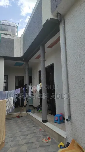 Furnished 4bdrm House in L-Shape House, Akaky Kaliti for sale
