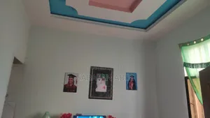 Furnished 4bdrm House in L-Shape House, Akaky Kaliti for sale
