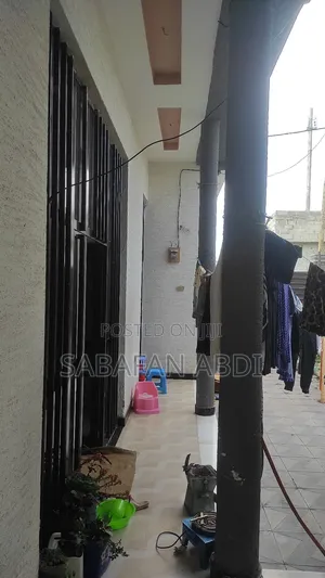 Furnished 4bdrm House in L-Shape House, Akaky Kaliti for sale