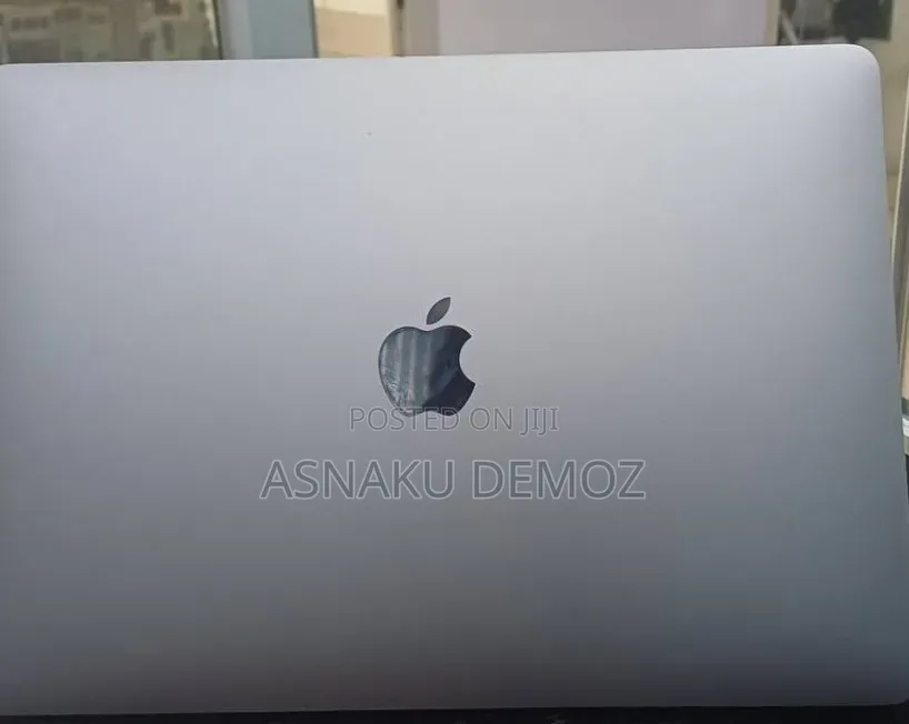 New Laptop Apple MacBook Air 8GB Apple M1 SSD 256GB