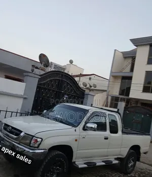  D4D Kincap 2004 የሚከራይ 
 Model: 2004
 በቁልፍ