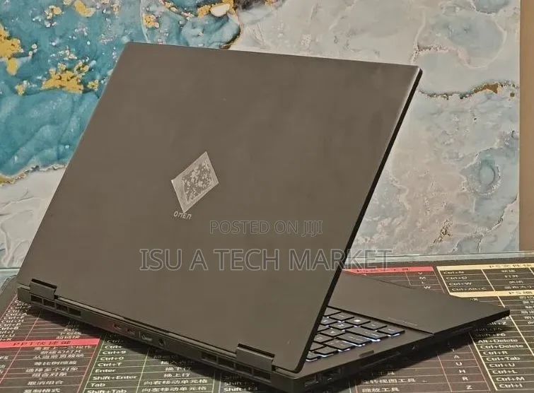 New Laptop HP Omen 15 16GB Intel Core i7 SSD 512GB