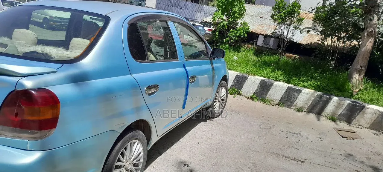 Toyota Platz 1.0 FWD 2005 Blue