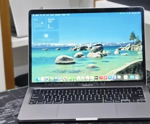 New Laptop Apple MacBook Pro 2022 M2 16GB Apple M2 SSD 256GB
