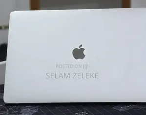New Laptop Apple MacBook Pro 2017 16GB Intel Core i7 SSD 512GB