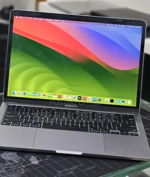New Laptop Apple MacBook Pro 2020 M1 8GB Apple M1 Pro SSD 512GB