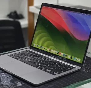New Laptop Apple MacBook Pro 2020 M1 8GB Apple M1 Pro SSD 512GB