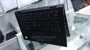 Photo - New Laptop Lenovo ThinkPad Yoga 370 8GB Intel Core I5 SSD 512GB