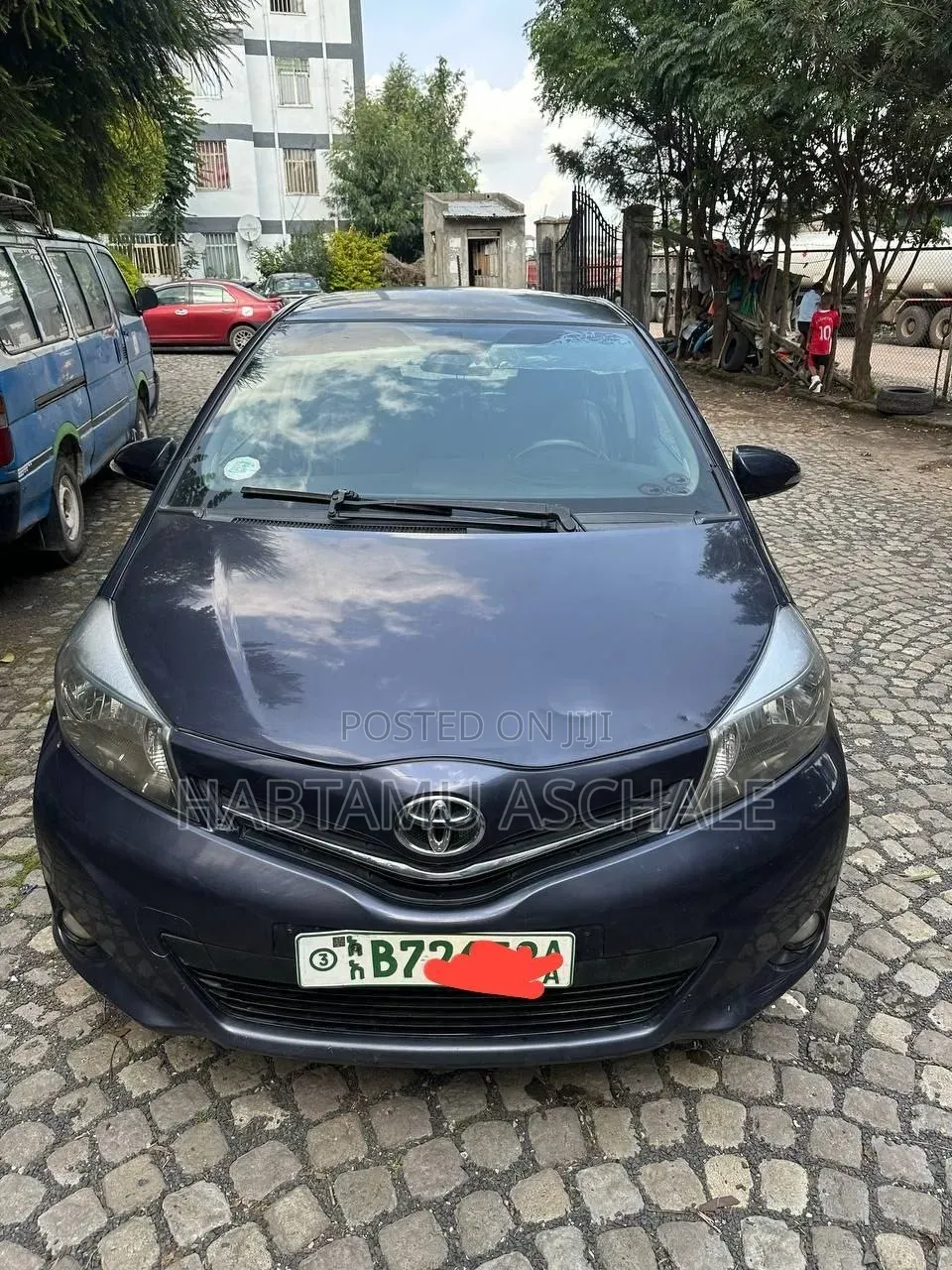 Toyota Yaris 2012 Blue
