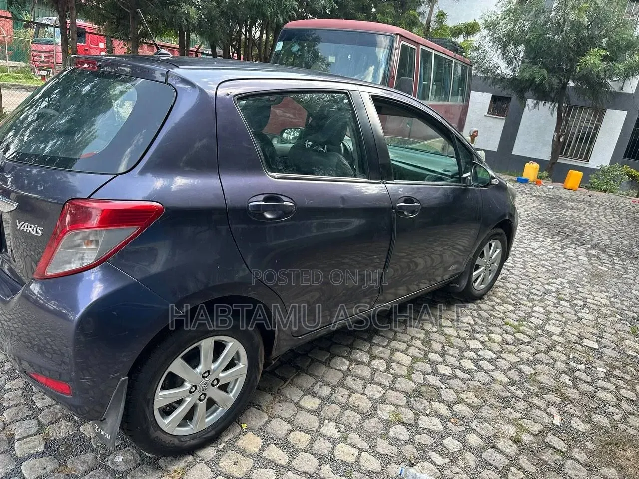 Toyota Yaris 2012 Blue