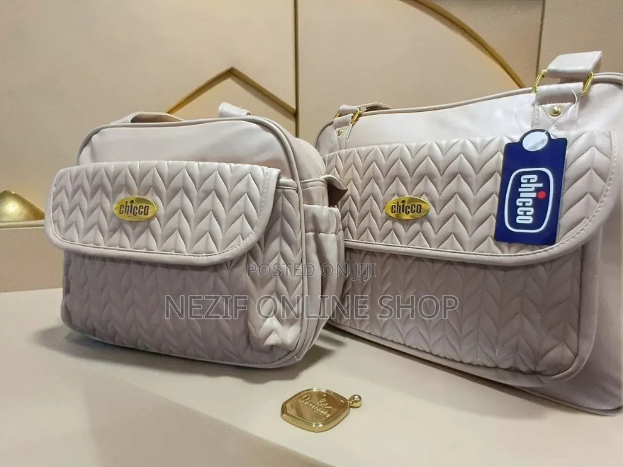 Chicco 4-in-1 Mommy Bag ቺኮ ብራንድ የእናቶች ቦርሳ