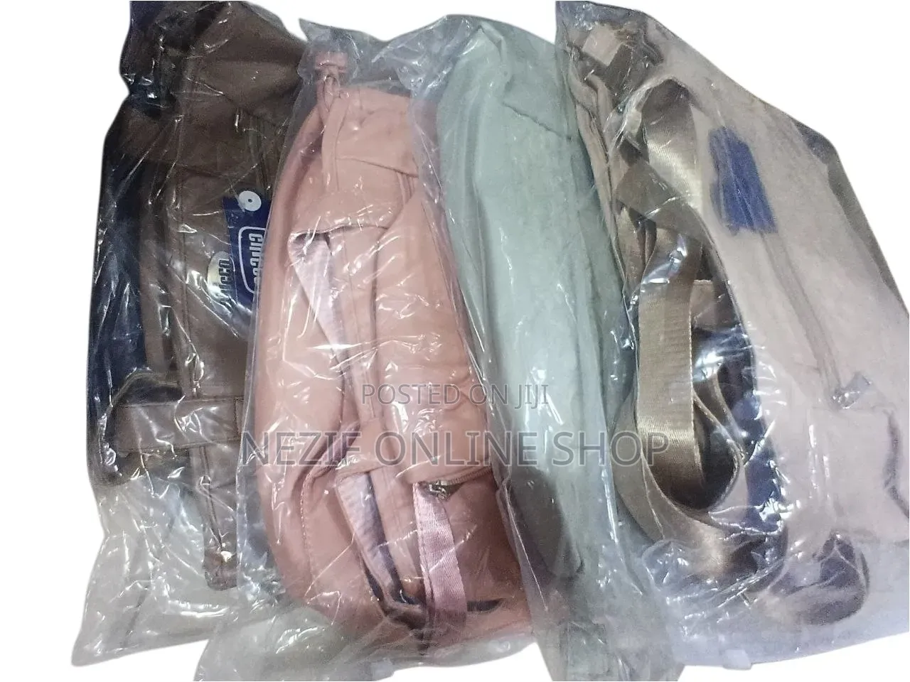 Chicco 4-in-1 Mommy Bag ቺኮ ብራንድ የእናቶች ቦርሳ