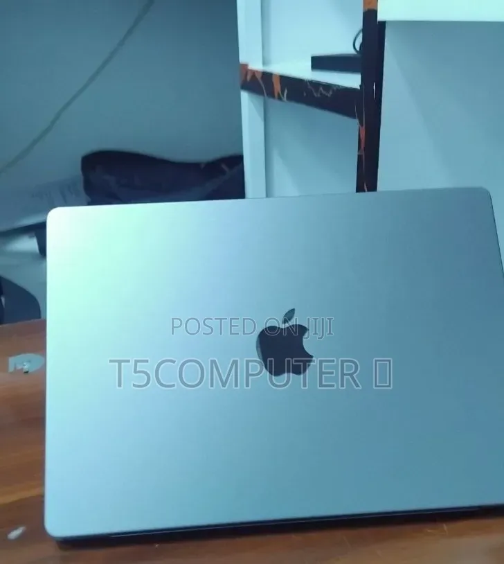 New Laptop Apple MacBook Pro 2021 M1 16GB Apple M1 Pro SSD 512GB