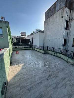 Furnished 8bdrm Villa in ለቡ ሙዝቃ ቤት, Nifas Silk-Lafto for sale