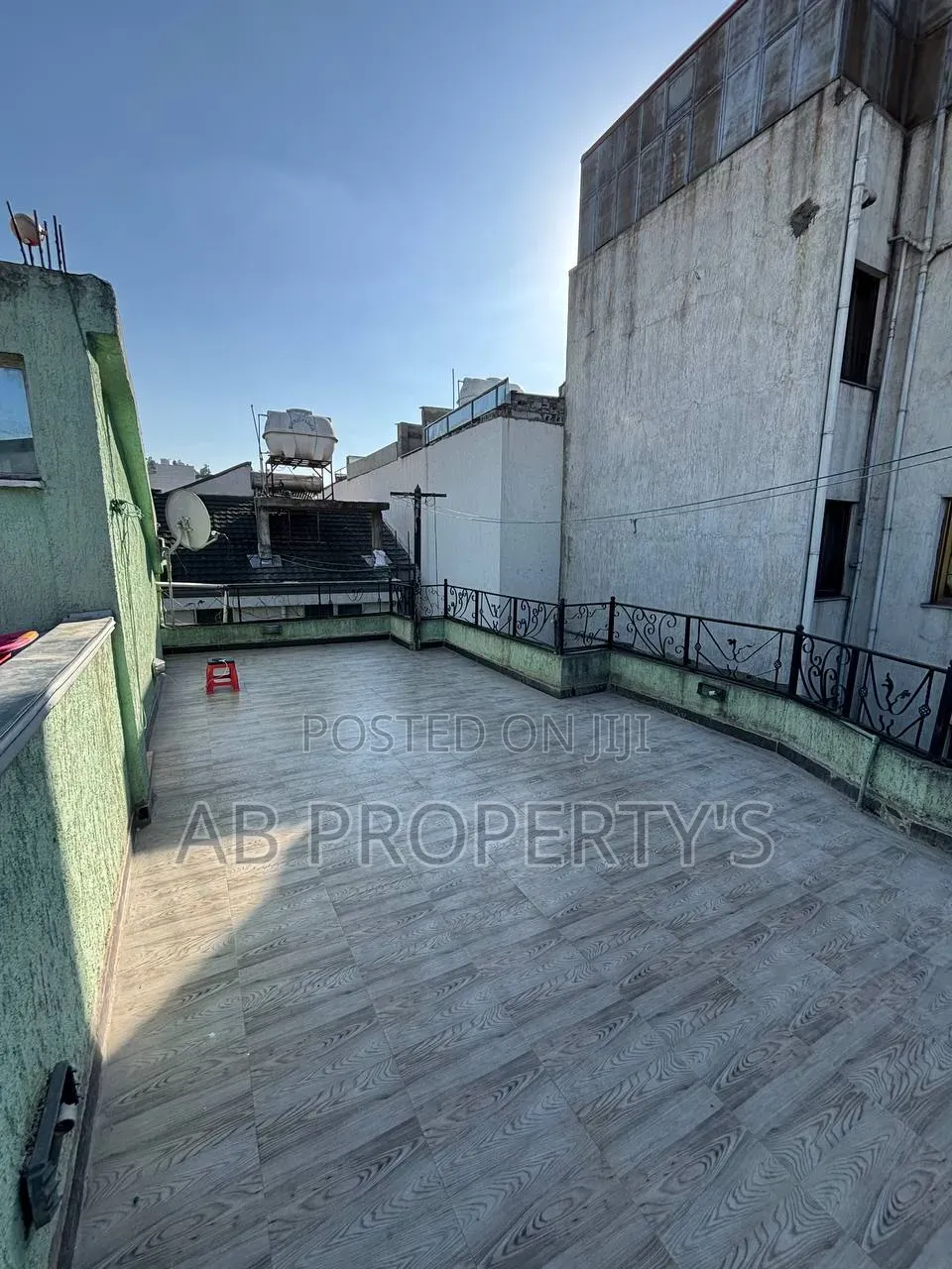 Furnished 8bdrm Villa in ለቡ ሙዝቃ ቤት, Nifas Silk-Lafto for sale